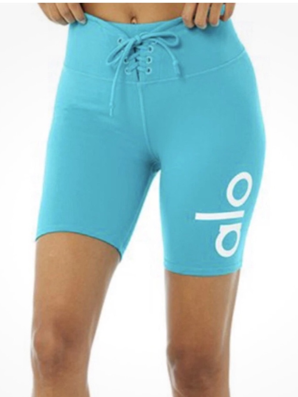 Alo Yoga - Yogi Lace-Up Biker Shorts Tied & True (Bright Aqua - Medium)